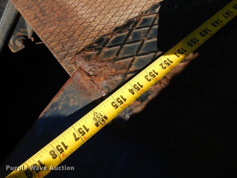 image for item DR0547 1989 Eager Beaver 60GSL  lowboy equipment trailer