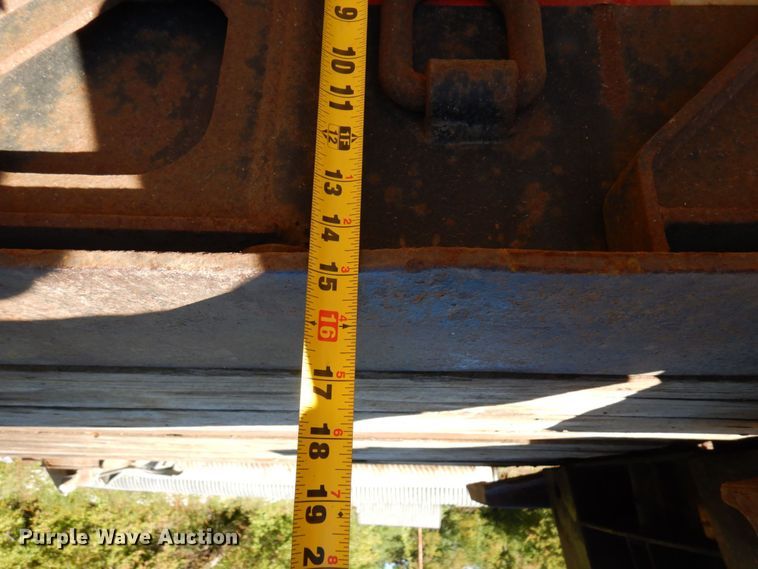 image for item DR0547 1989 Eager Beaver 60GSL  lowboy equipment trailer