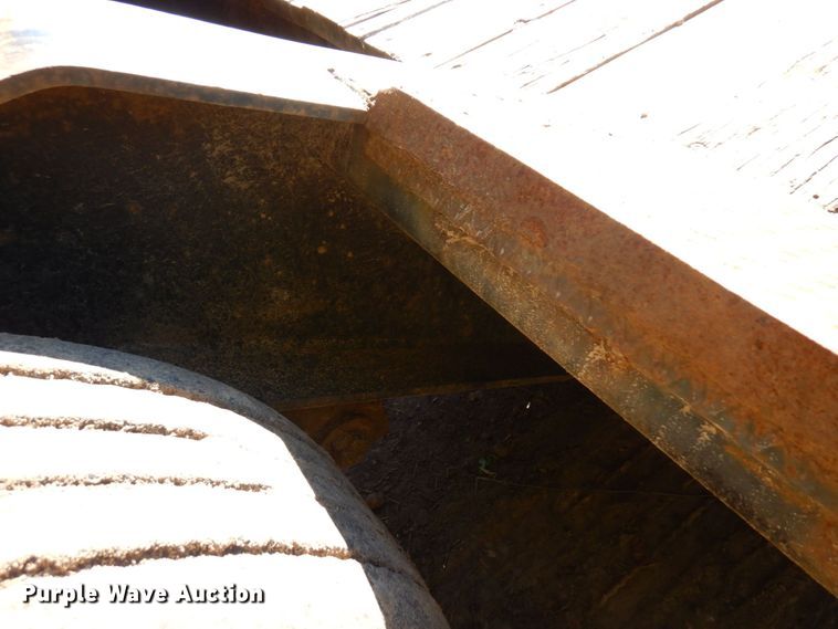 image for item DR0547 1989 Eager Beaver 60GSL  lowboy equipment trailer