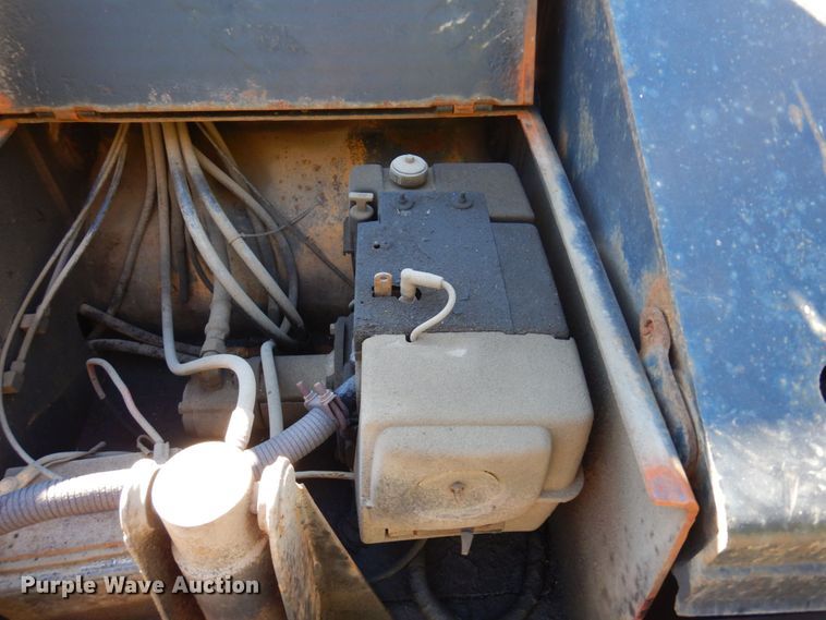 image for item DR0547 1989 Eager Beaver 60GSL  lowboy equipment trailer