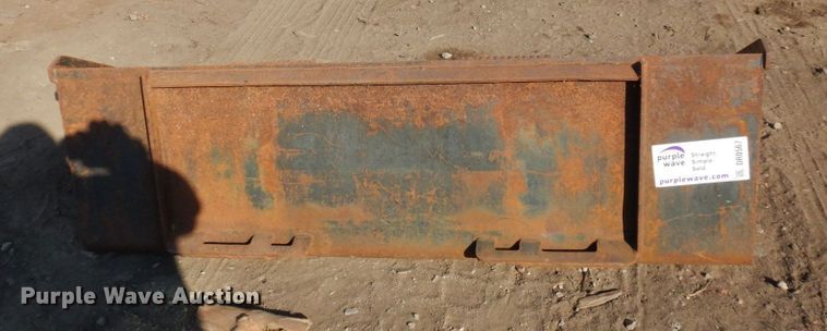 image for item DR0567 Tomahawk  66"W skid steer bucket
