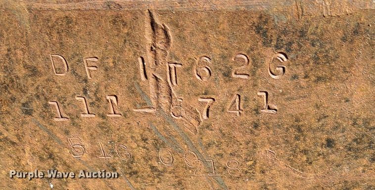 image for item DR0570 Caterpillar  58"L forks