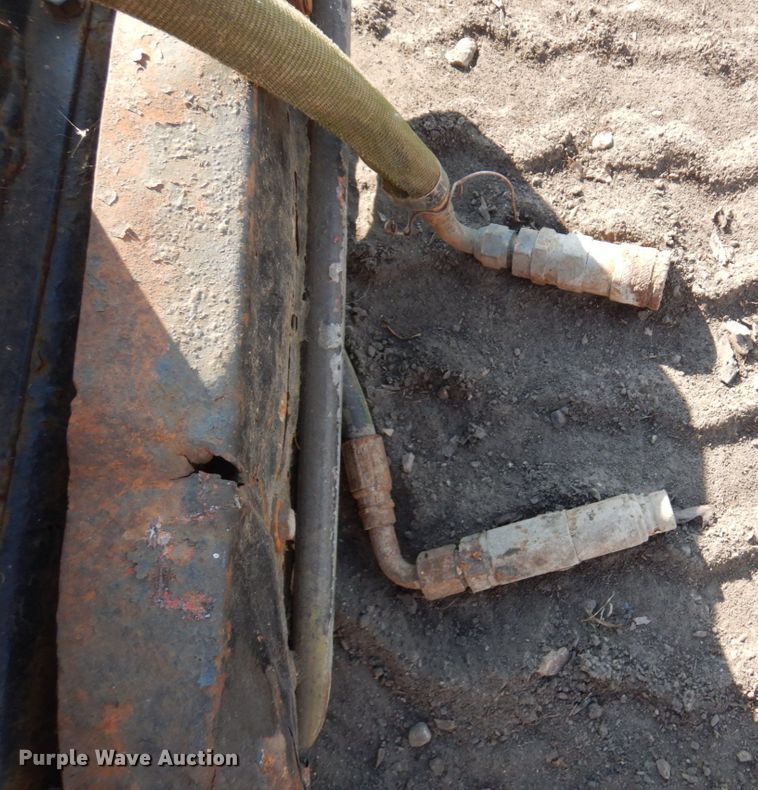 image for item DR0571 51"W skid steer broom