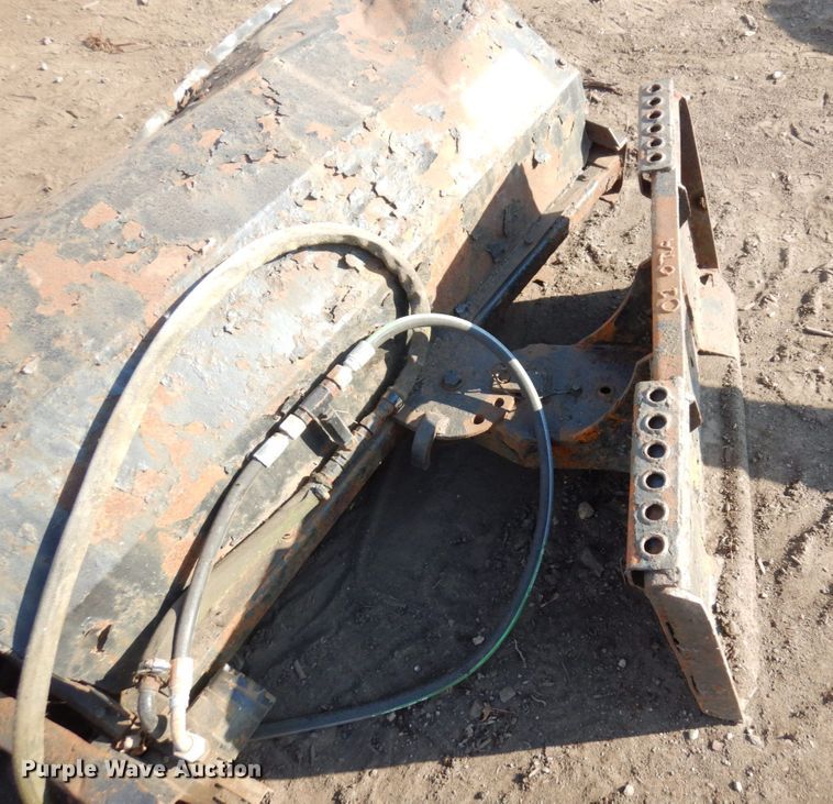 image for item DR0571 51"W skid steer broom