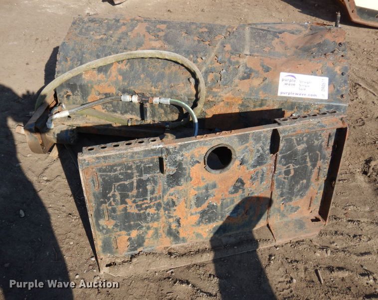 image for item DR0571 51"W skid steer broom