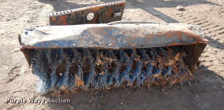 image for item DR0571 51"W skid steer broom