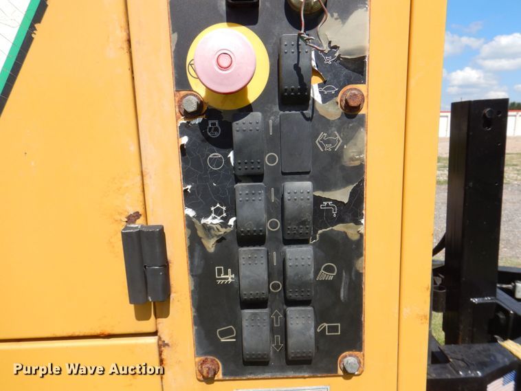 image for item DR2043 2011 Vermeer ML V500LE-HD  vacuum excavator