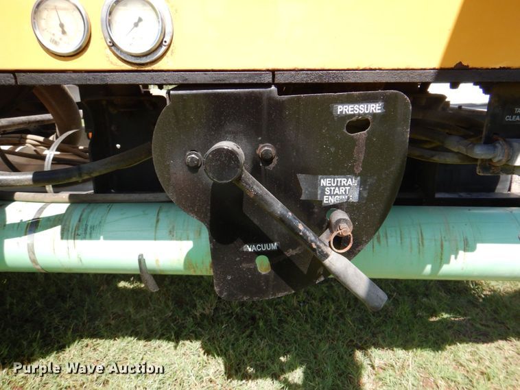 image for item DR2043 2011 Vermeer ML V500LE-HD  vacuum excavator