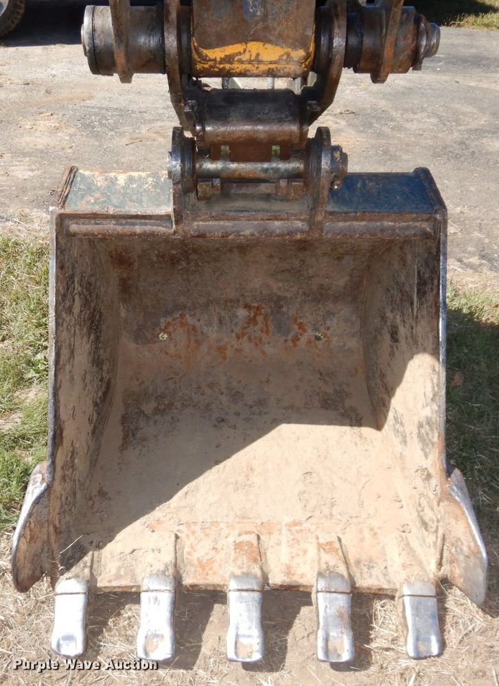 image for item DS1417 2014 Hyundai Robex 140LC-9A  excavator