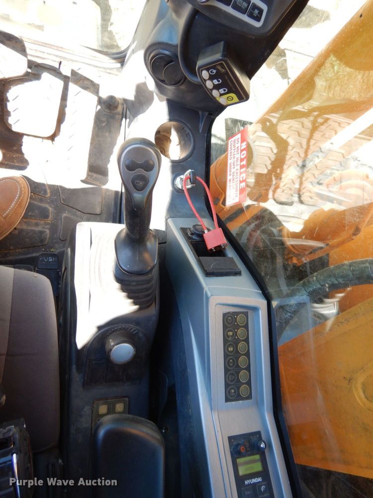 image for item DS1417 2014 Hyundai Robex 140LC-9A  excavator