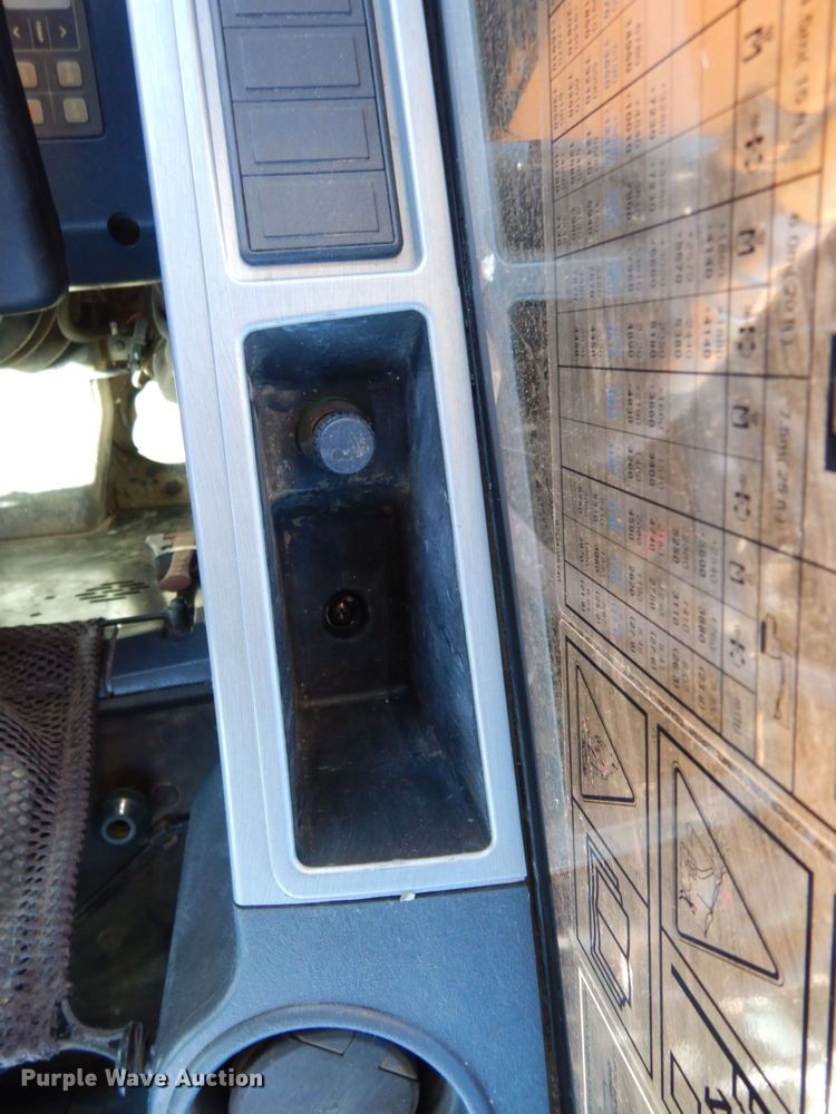 image for item DS1417 2014 Hyundai Robex 140LC-9A  excavator