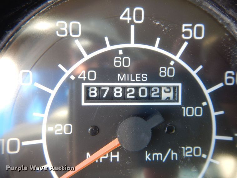 image for item DS1445 1999 Kenworth T800  dump truck