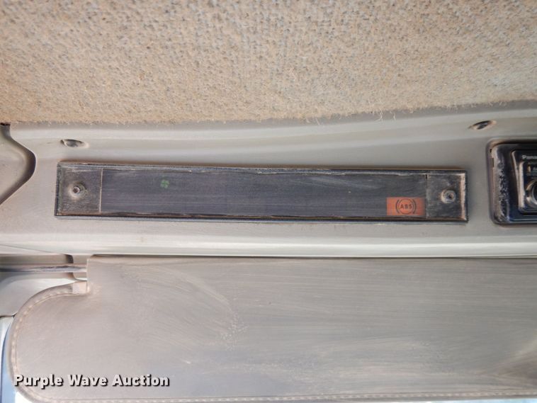 image for item DS1445 1999 Kenworth T800  dump truck