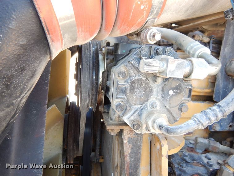 image for item DS1445 1999 Kenworth T800  dump truck