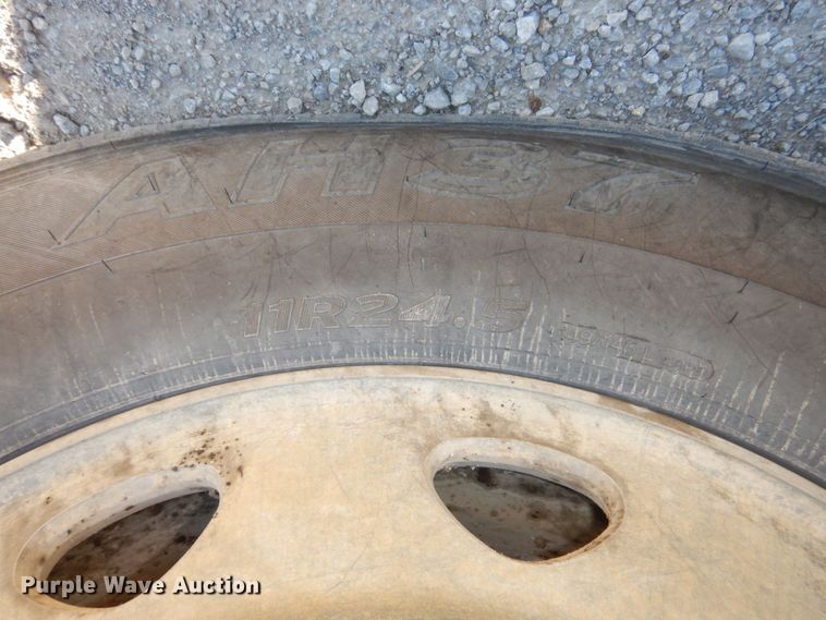 image for item DS1445 1999 Kenworth T800  dump truck