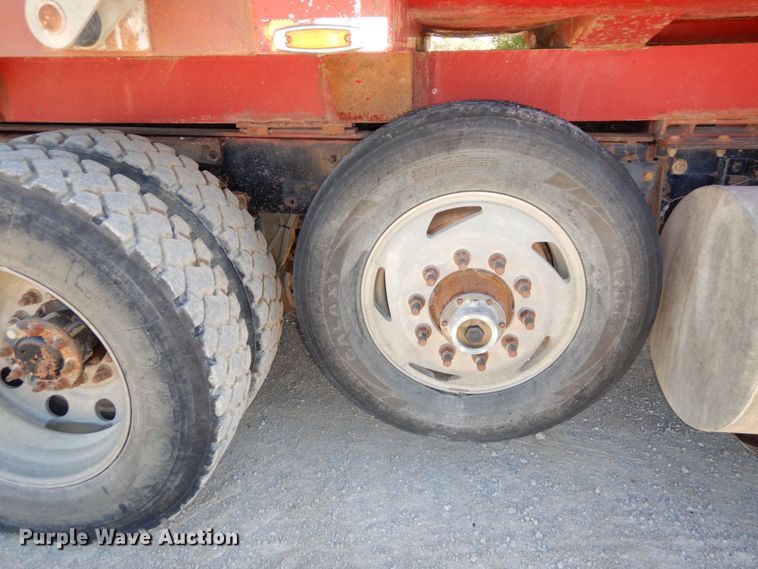 image for item DS1445 1999 Kenworth T800  dump truck