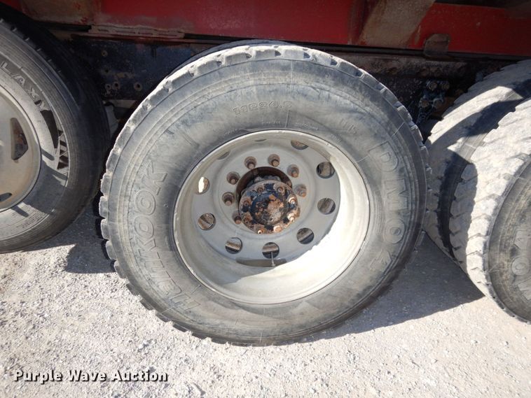 image for item DS1445 1999 Kenworth T800  dump truck