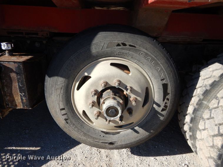 image for item DS1445 1999 Kenworth T800  dump truck