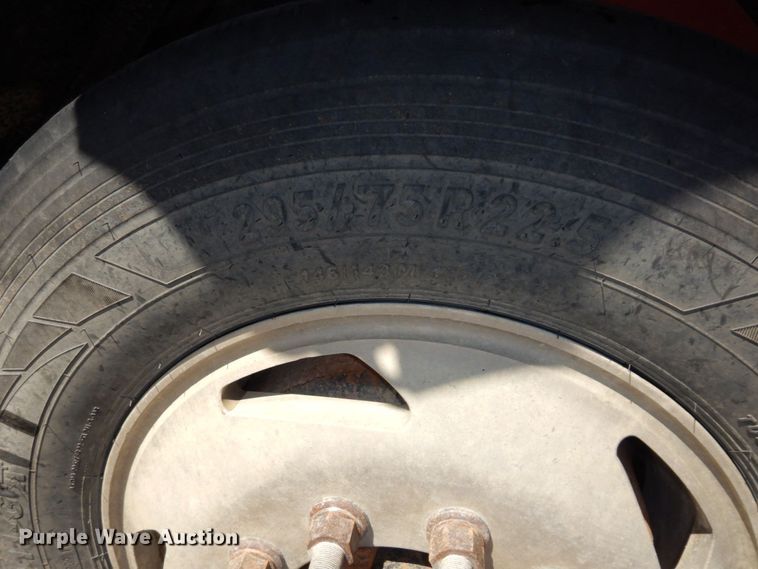 image for item DS1445 1999 Kenworth T800  dump truck