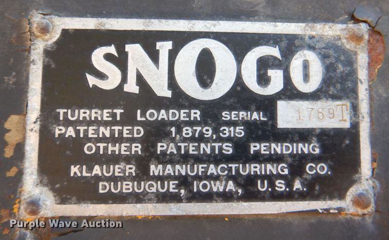 image for item DS8215 Snogo MP-3D  snow blower