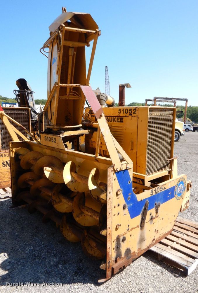 image for item DS8219 Snogo MP-3D  snow blower