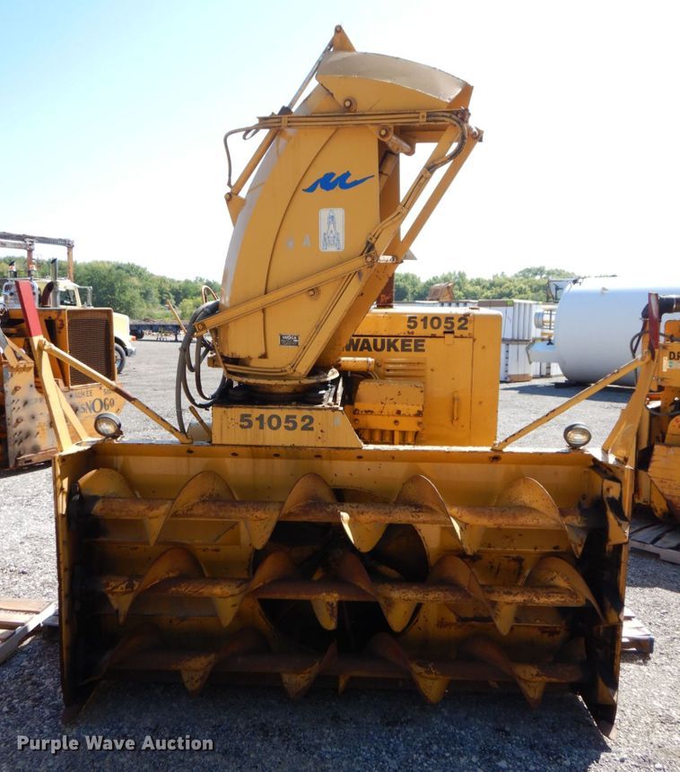 image for item DS8219 Snogo MP-3D  snow blower