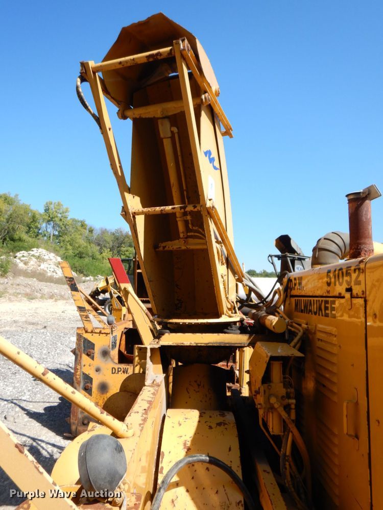 image for item DS8219 Snogo MP-3D  snow blower