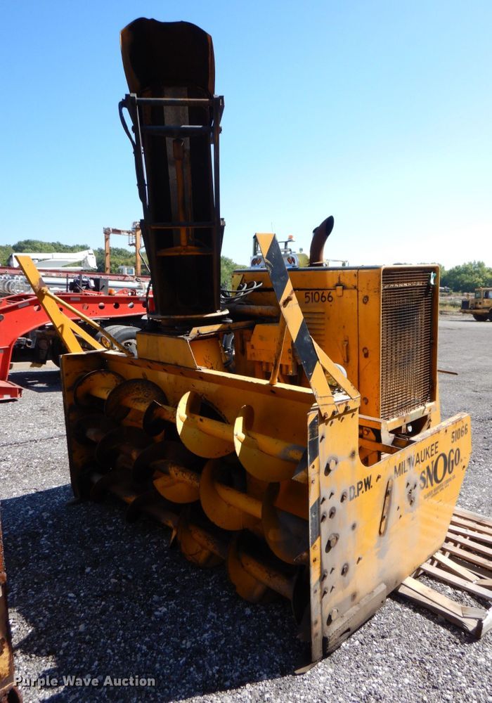 image for item DS8224 Snogo MP-3D  snow blower