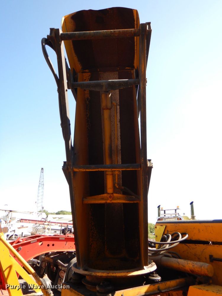 image for item DS8224 Snogo MP-3D  snow blower