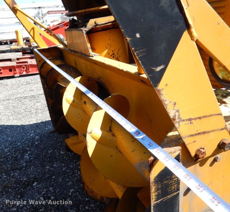 image for item DS8224 Snogo MP-3D  snow blower