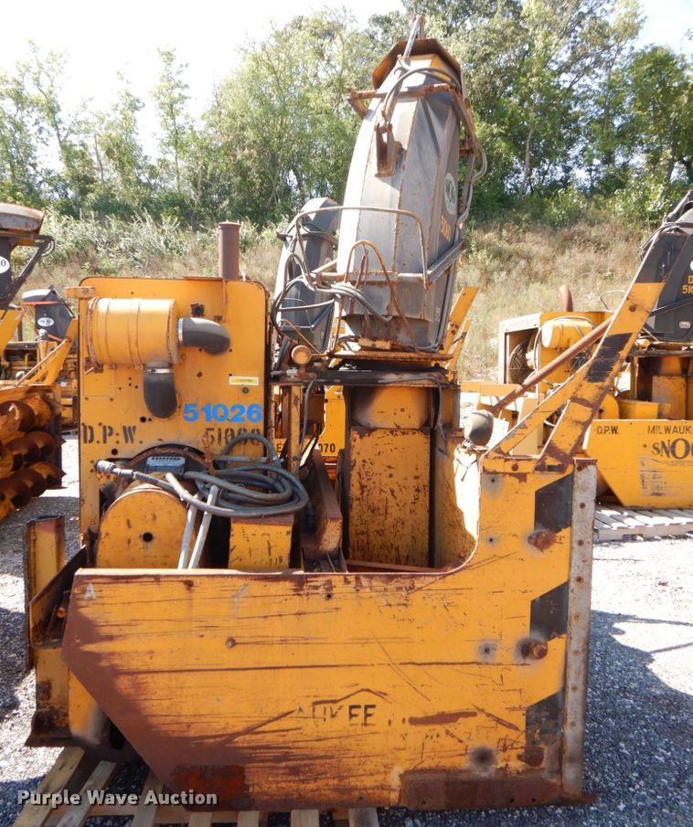 image for item DS8225 Snogo MP-3D  snow blower