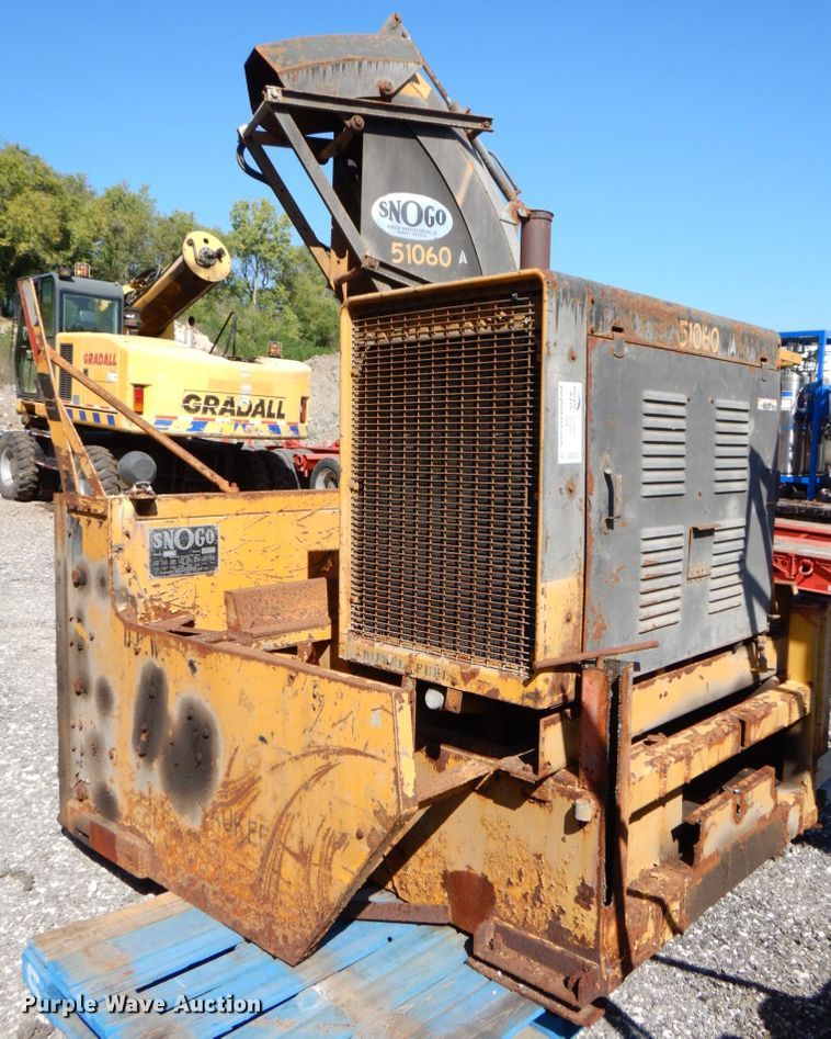 image for item DS8225 Snogo MP-3D  snow blower