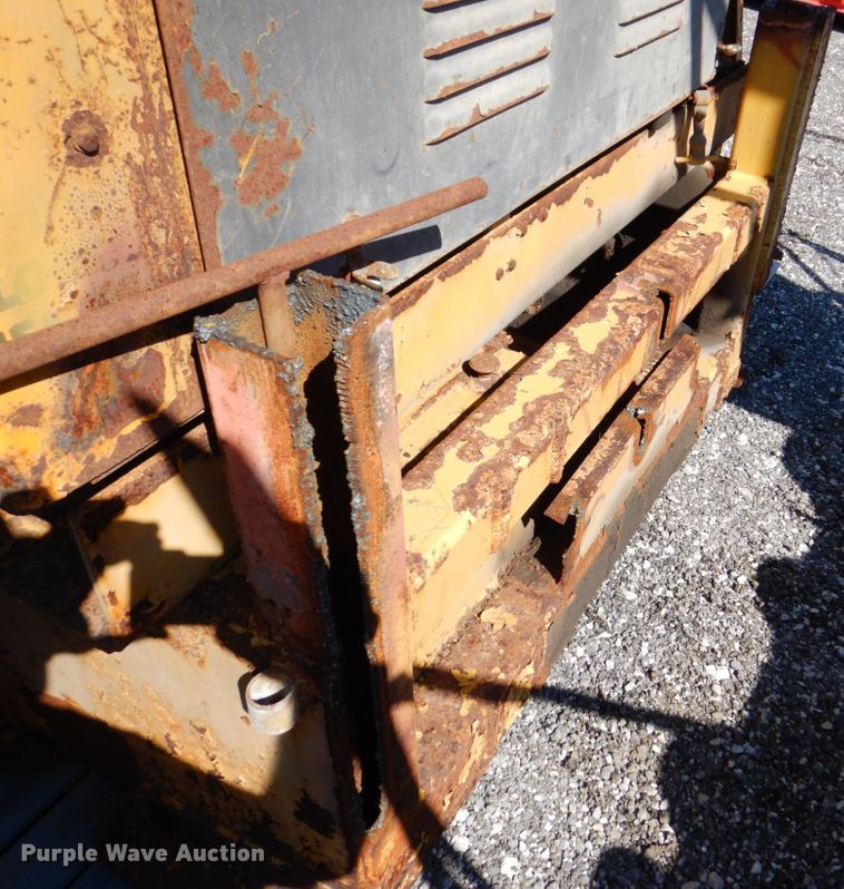 image for item DS8225 Snogo MP-3D  snow blower