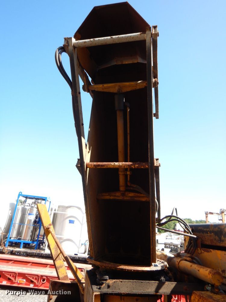 image for item DS8225 Snogo MP-3D  snow blower