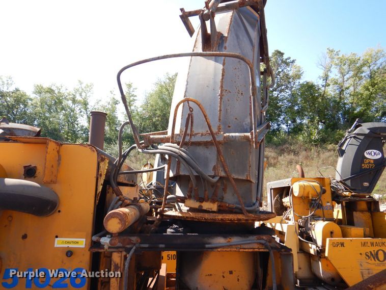 image for item DS8225 Snogo MP-3D  snow blower