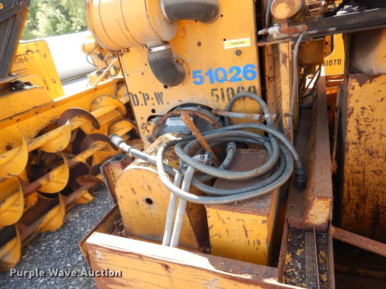 image for item DS8225 Snogo MP-3D  snow blower