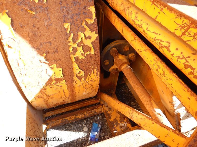 image for item DS8225 Snogo MP-3D  snow blower