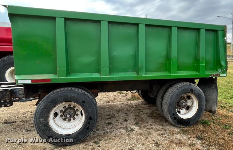image for item DS8235 2000 Brady  end dump pup trailer