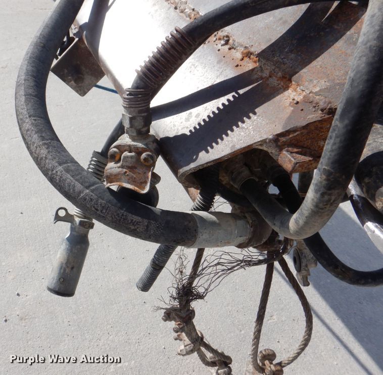 image for item DS8235 2000 Brady  end dump pup trailer