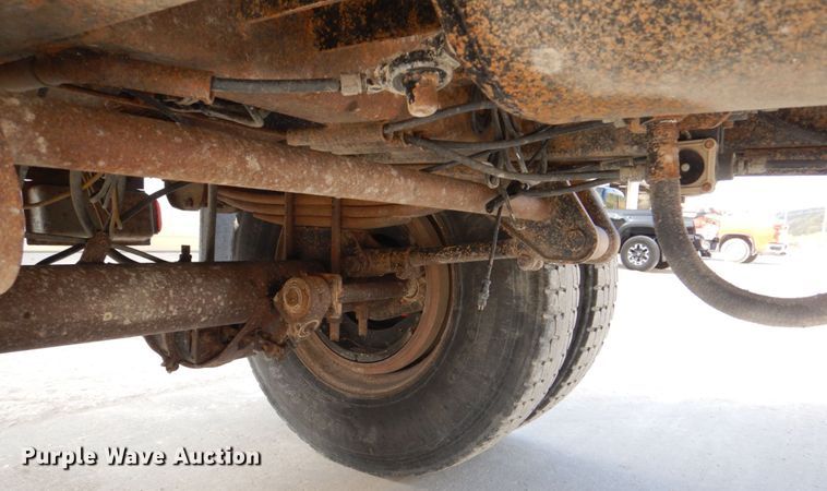 image for item DS8235 2000 Brady  end dump pup trailer