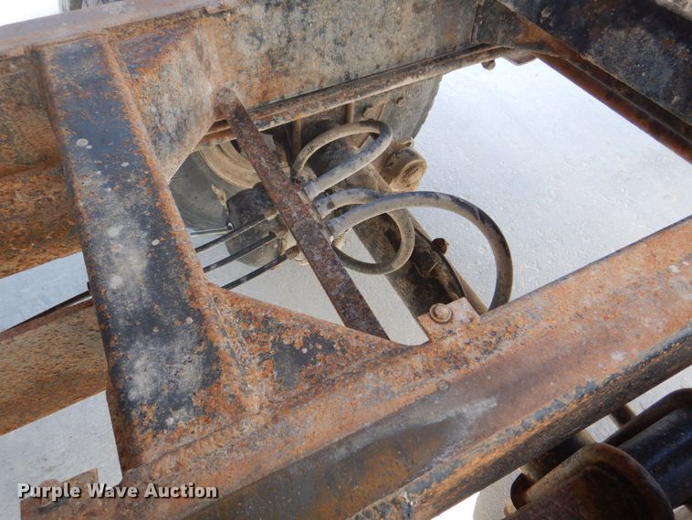 image for item DS8235 2000 Brady  end dump pup trailer