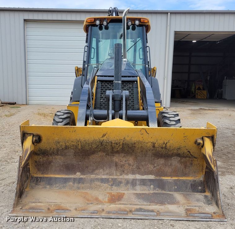 image for item FC9183 2011 John Deere 410J  backhoe