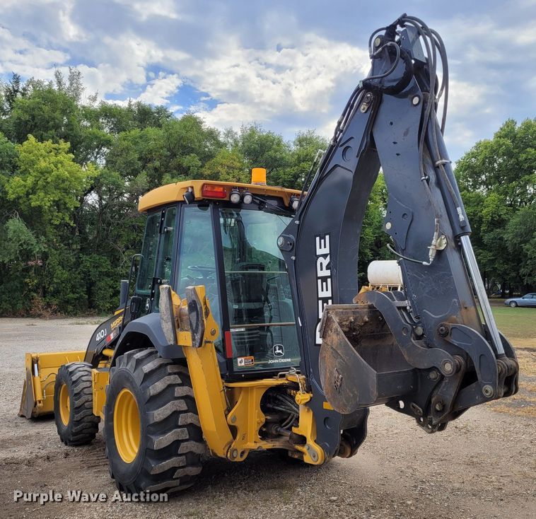 image for item FC9183 2011 John Deere 410J  backhoe