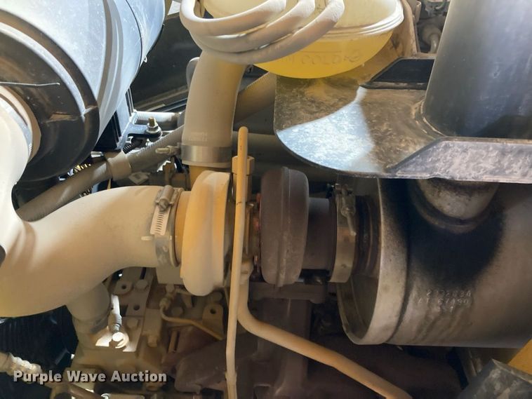 image for item FC9183 2011 John Deere 410J  backhoe