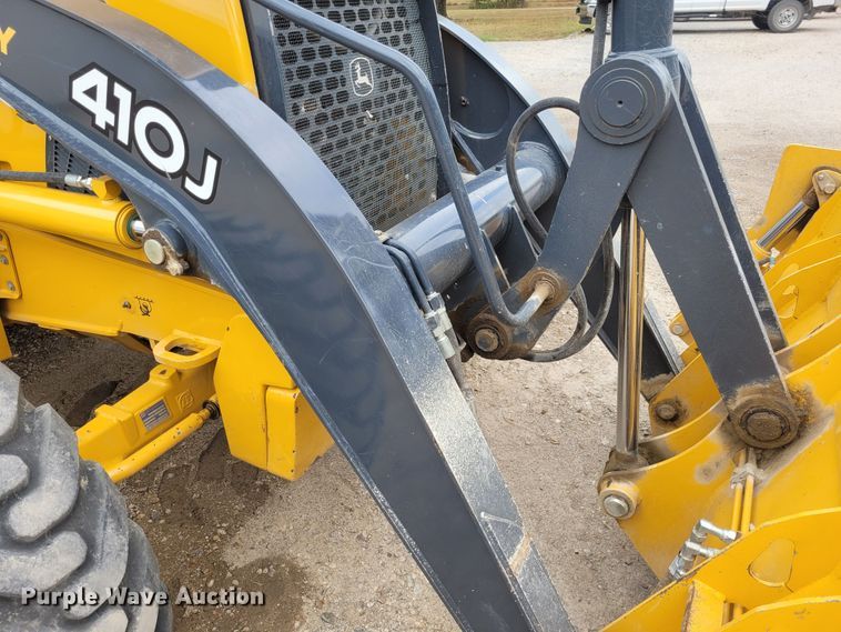image for item FC9183 2011 John Deere 410J  backhoe
