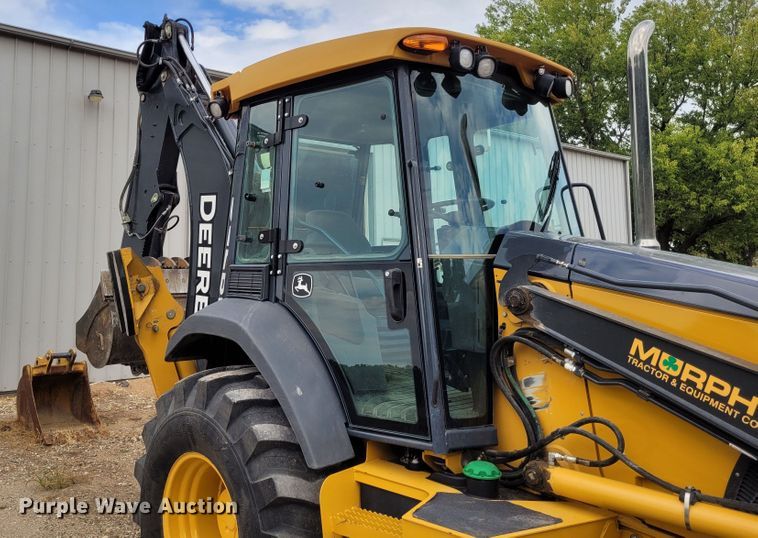 image for item FC9183 2011 John Deere 410J  backhoe