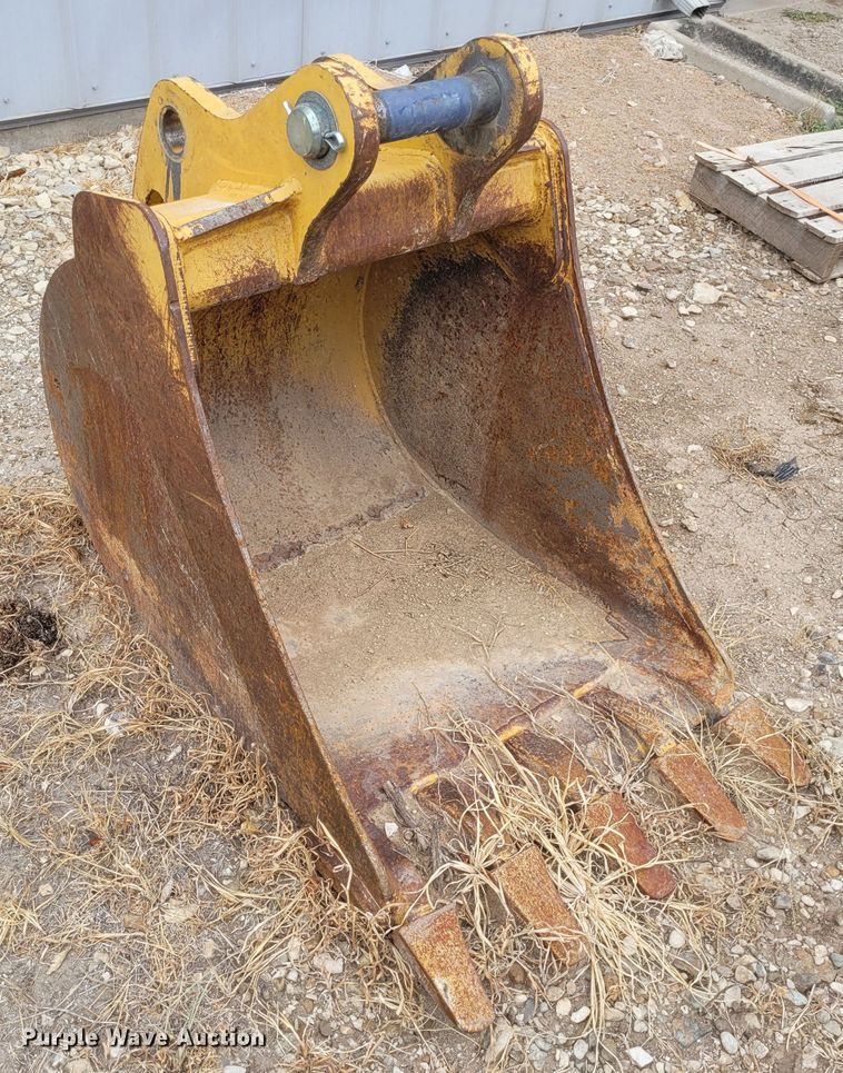 image for item FC9183 2011 John Deere 410J  backhoe