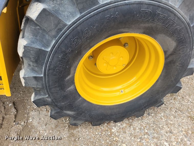 image for item FC9183 2011 John Deere 410J  backhoe