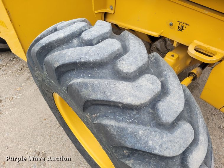 image for item FC9183 2011 John Deere 410J  backhoe