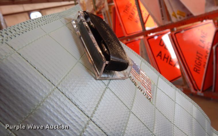 image for item HB9762 Road safety signs with plotter